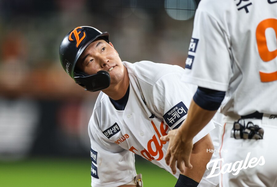 'LG 기다려' 한화 1위 3G차 추격, 황영묵 3안타 3타점 영웅 탄생…키움 고춧가루 간신히 피했다 [대전 게임노트]