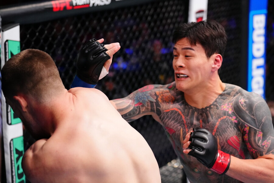 황인수 UFC 진출 실패…맥코리에게 0-3 판정패, UFC 회장은 혹평