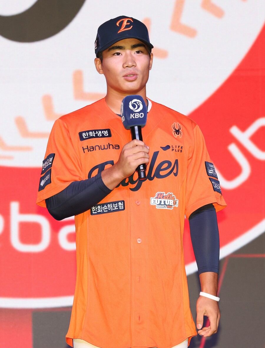 "오재원이 가장 적합한 선수" NC가 떨어트린 신재인이라는 폭탄, 한화는 어떻게 반응했나