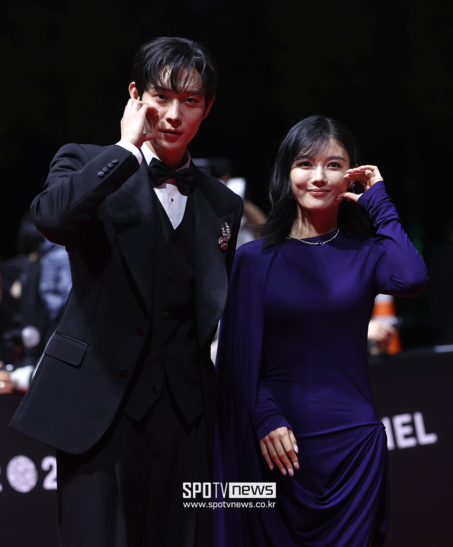 [포토S] 김영대-김유정, '함께 볼하트~'