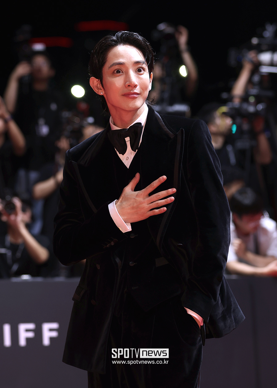 [포토S] 이수혁, 놀란 토끼눈