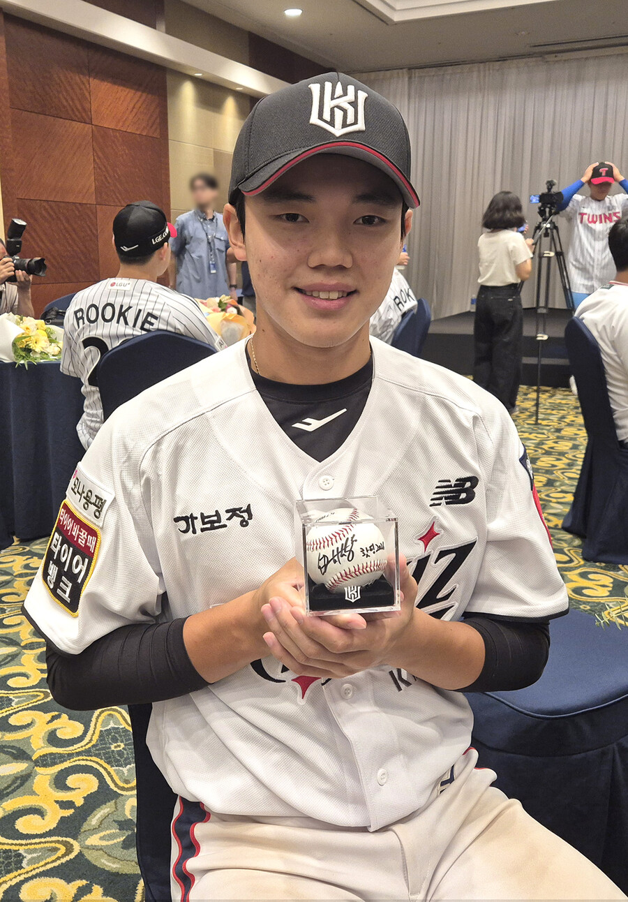 '불꽃야구' 22세 만능 내야수, 마침내 KBO 드래프트서 프로행 꿈 이뤘다 "마음 편하게 왔는데…"