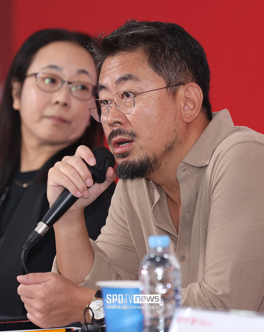 '부국제' 나홍진 심사위원장 "경쟁 심사? 영화 열어봐야 안다…꼼꼼하게 보겠다"[30th BIFF]
