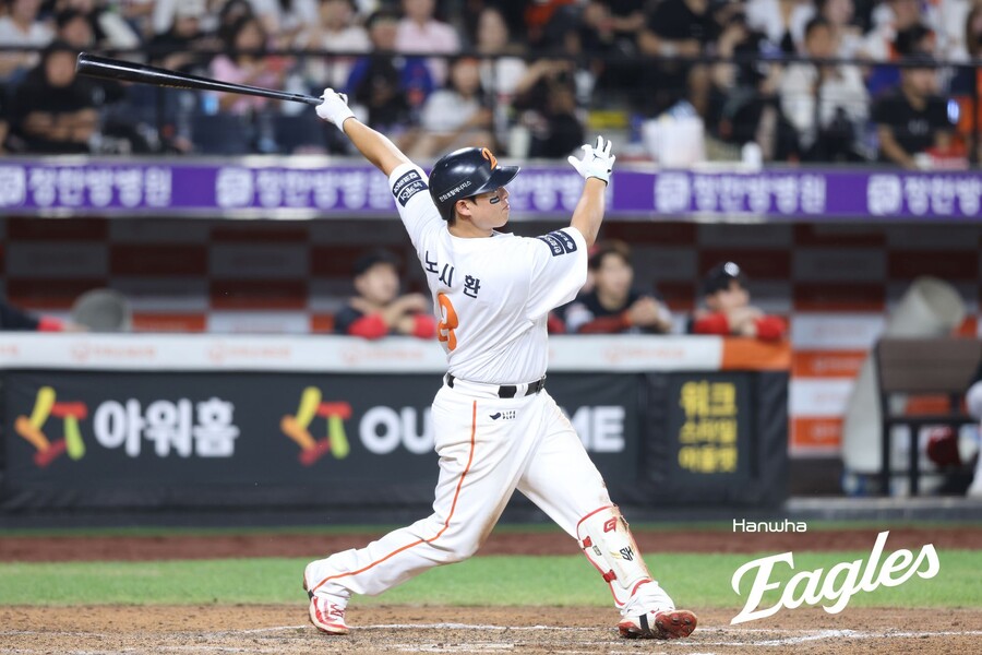 ▲ 노시환은 2026년 시즌이 끝나면 FA 자격을 얻고, 한화는 비FA 다년 계약 제안을 고려해야 할 상황에 이르렀다 ⓒ한화이글스