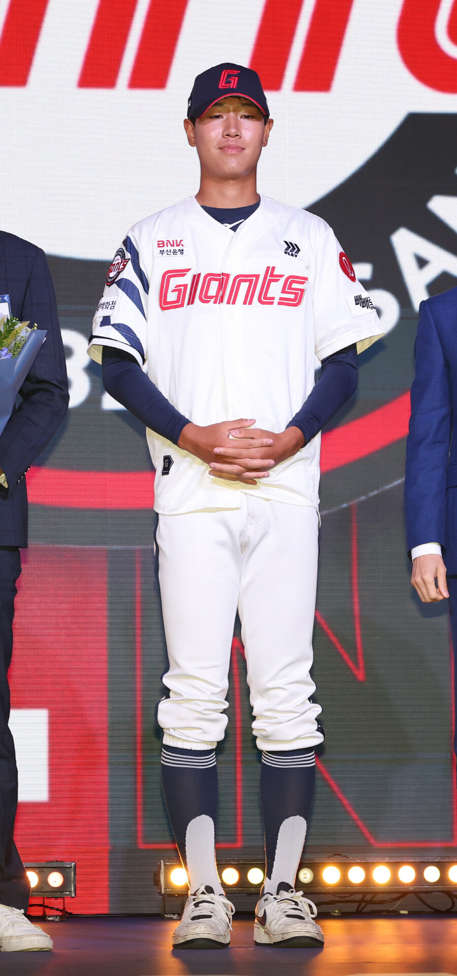 양우진 뽑을 기회? 롯데는 망설이지 않았다…주가급등 150km 팀 노히터 주역을 지명한 이유