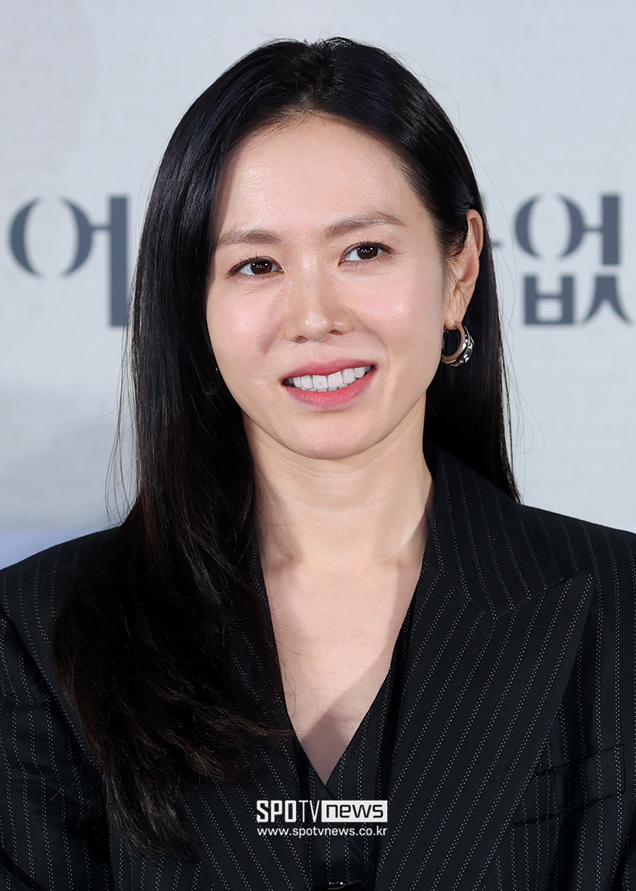 '어쩔수가없다' 손예진 "박찬욱, 팥이 콩이라고 해도 '알겠습니다' 할 것" 절대 신뢰