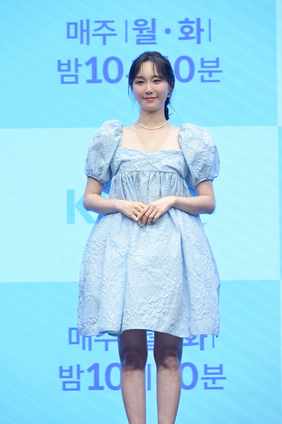 이유영, 딸 출산 1년 뒤 결혼식.."21일(어제) 비연예인 남편과 웨딩마치"