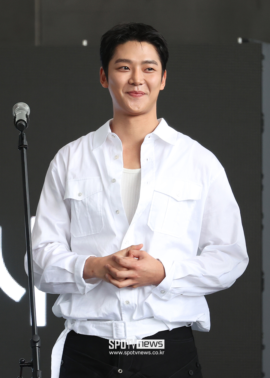 로운 "'탁류' 홍보 후 10월 입대, 축복 같아…몸 건강히 돌아오겠다"