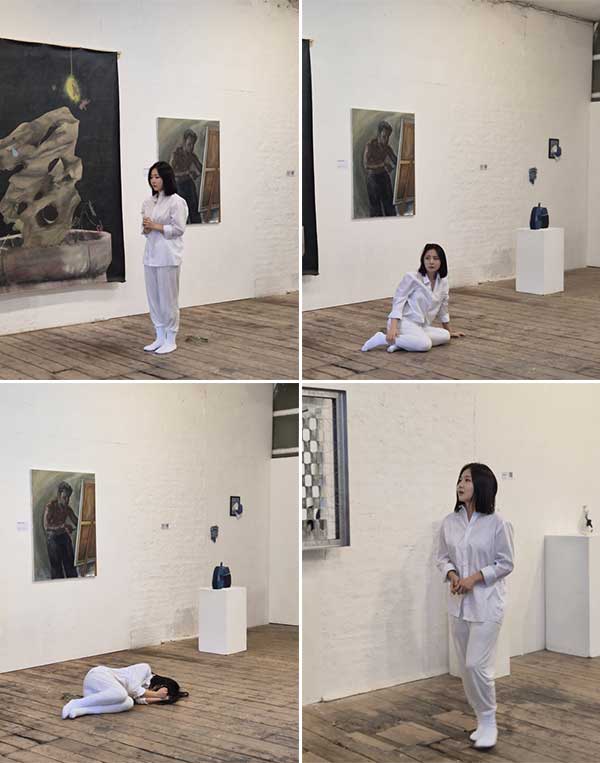 ▲ 정유나가 영국 런던에서 1인 연극 '잇츠 오케이 낫 투비 오케이'에서 앵자이어티 역할로 열연하는 모습. 제공|정유나