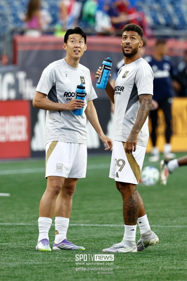 '美 단독 순위 떴다! 손흥민, 메시에 판정승!…'유관력 전파' LAFC, MLS 파워랭킹 대폭 상승 → "SON 합류로 우승후보"