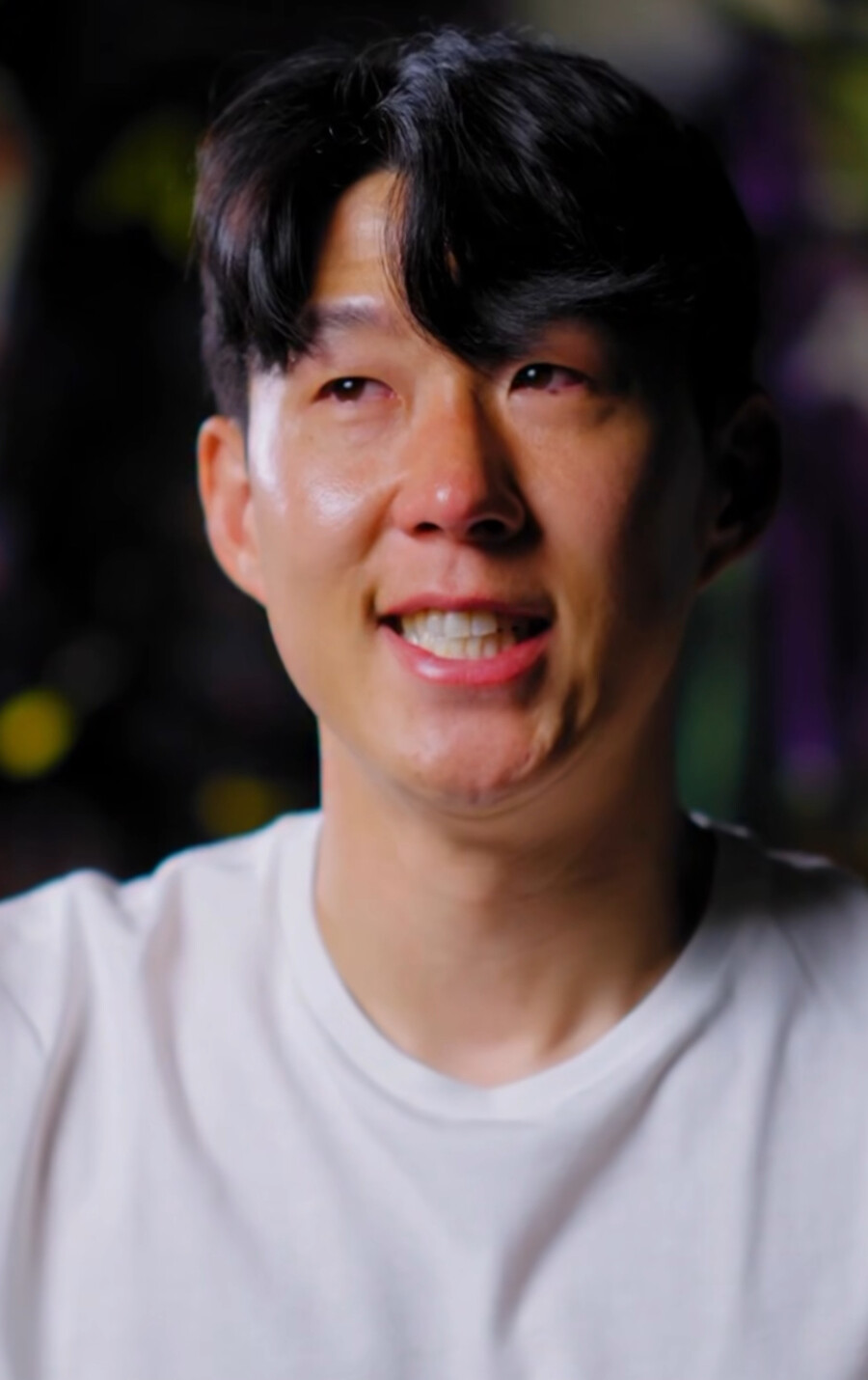 '언제나 팬들 생각뿐' 손흥민 눈물까지 펑펑...아쉬움 털어놨다 "언젠가 직접 인사할 수 있기를"