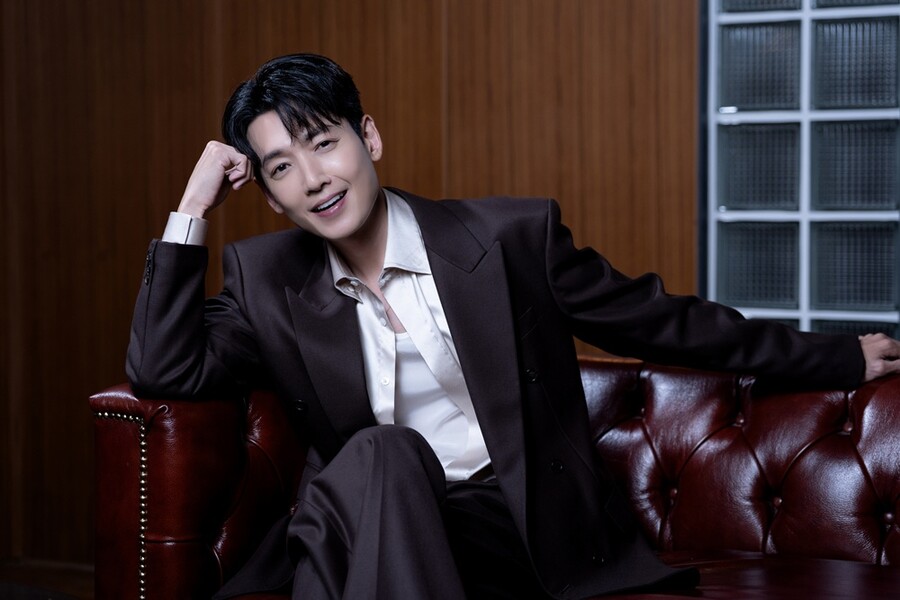 '보스' 정경호 "♥수영과 극장가서 볼 것, 촬영이라 시사회는 불참"[인터뷰①]