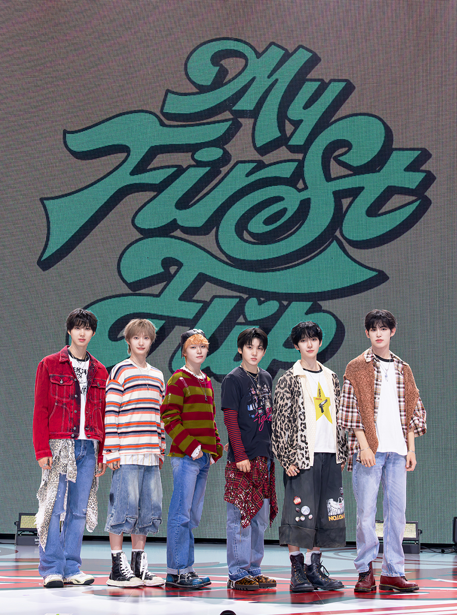 킥플립, 세 번째 미니앨범 초동 40만장 돌파…커리어 하이 달성