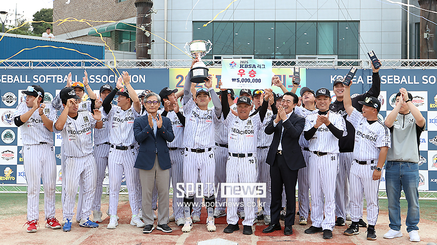 '완투 투혼' 진현우, 연천을 정상으로…연천 미라클, 2025 KBSA리그 2연패
