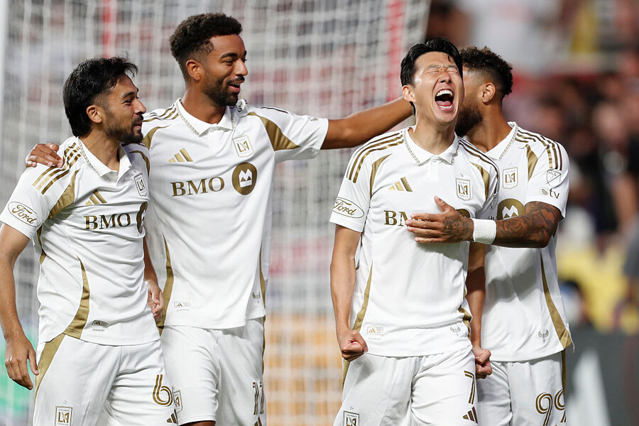 손흥민 외면! 美 '오피셜' 공식발표 떴다…MLS, 9월 MVP에 'SON 파트너' 선택 → 9골 관여 부앙가 트로피!