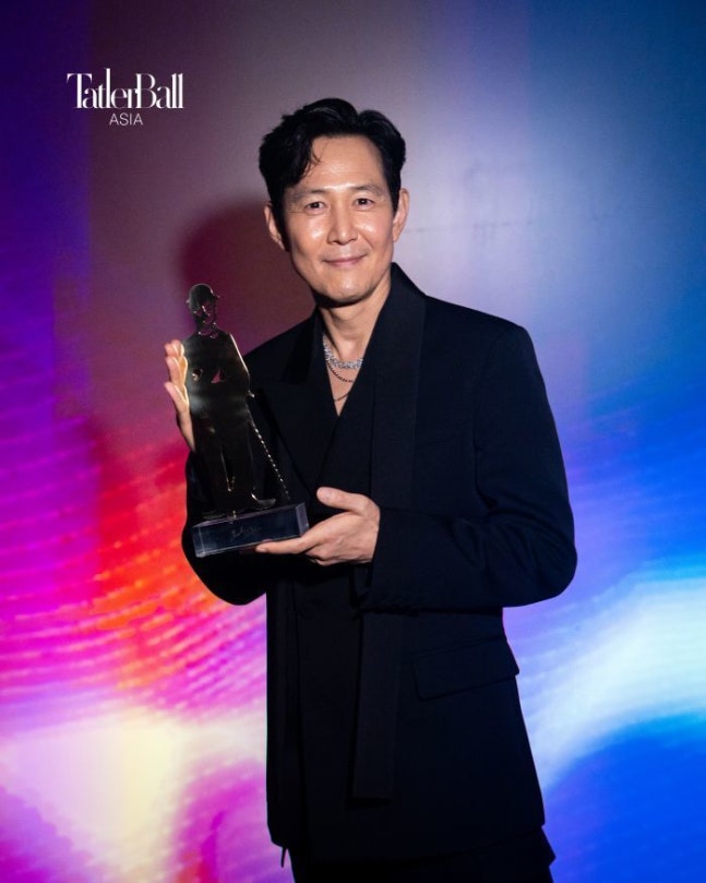 이정재, 韓 최초 '찰리 채플린 어워드' 수상 "무게감 때문에 떨려" 소감
