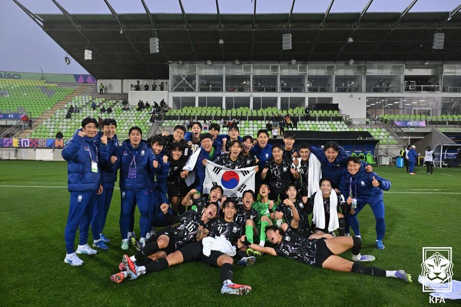 日 "한국이 고맙다네요"…韓 축구 기적의 16강 기대감, '亞 유일 3승' 일본이 도와준다 '자화자찬'