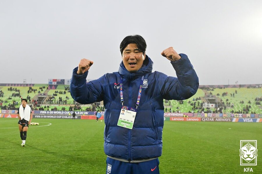 ▲ 한국은 1승 1무 1패, 승점 4(3득점 3실점)로 파라과이와 승점 타이를 이뤘으나 다득점서 한 골 밀려 3위를 기록했다. 한국은 현재 각 조 3위국 중 상위권 진입 가능성을 남겨둔 상태다. 득실차가 0이란 점에서 희망을 품을 만하지만 남은 조 경기 결과에 따라 희비가 갈린다. ⓒ대한축구협회