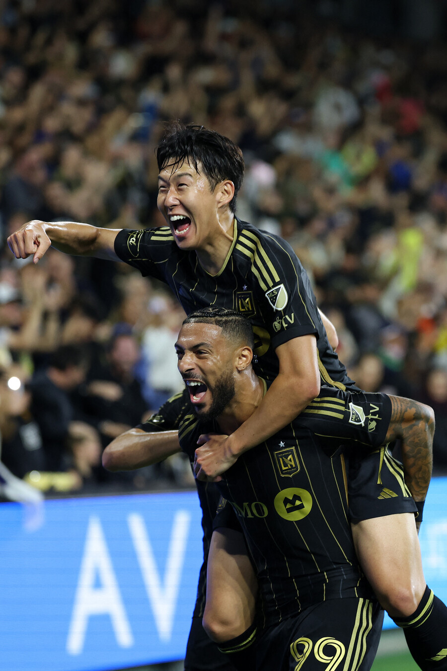 [MLS REVIEW] '차력쇼' 손흥민, '환상 킥+강력 슈팅' 공격P 빼고 할 거 다 했다...LAFC, 부앙가 극장 결승골로 애틀랜타에 1-0 승리