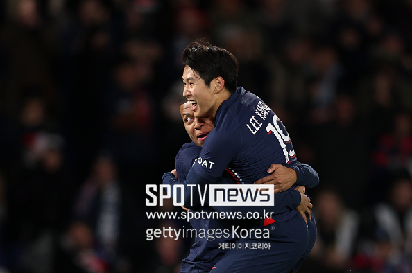 음바페 형, 서운해! '옛 동료' 이강인의 우정도 이길 수 없었던 친동생의 득점...음바페, 이강인 실책→동생 골에 열광