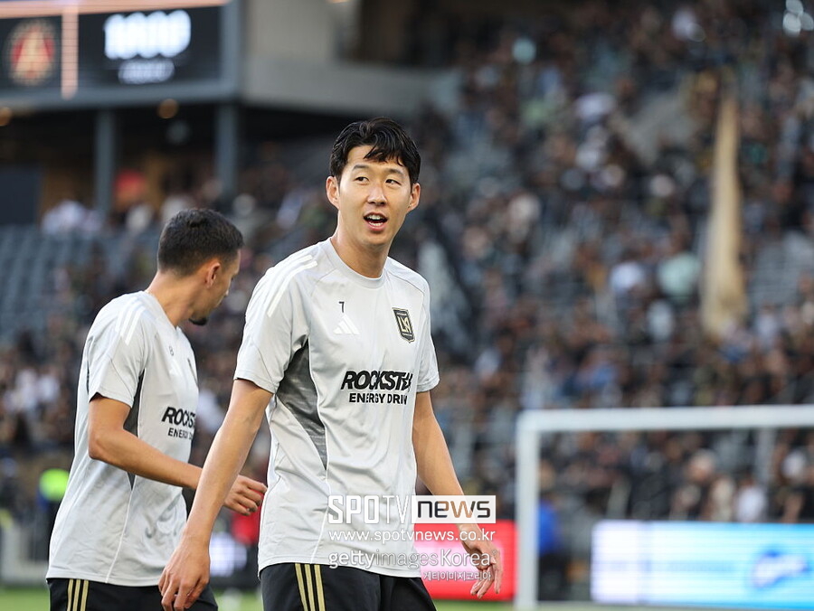 손흥민 한국 왔다! '5연승' 잘 나가는 LAFC 대위기…SON 파트너 부앙가도 가봉 대표팀 차출 → 흥부듀오 없이 2연전