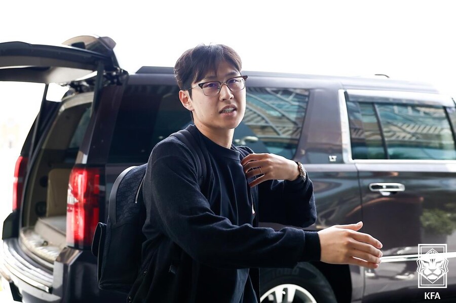 '집중 관찰' 이강인, EPL 이적설 떴다! 아스톤 빌라 레이더망에 포착…PSG 떠나 잉글랜드 진출 열린다