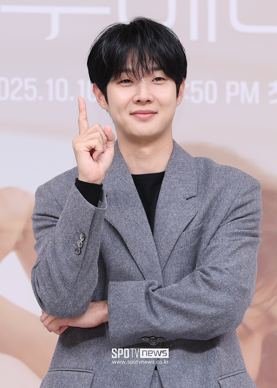 [포토S] 최우식, '믿고 보는 로코킹'