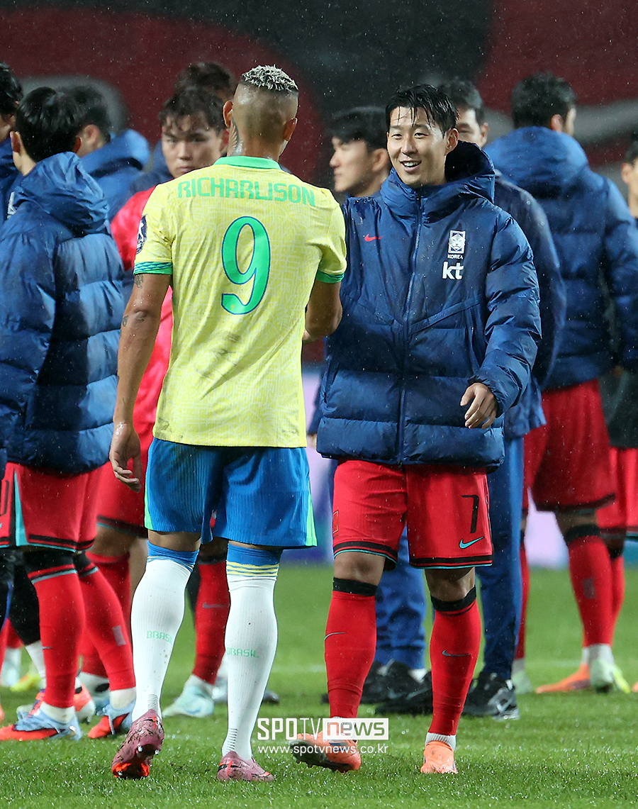 EPL, 손흥민이 그립다 '오피셜' 공식 선언…"토트넘 레전드 SON, 한국 A매치 최다 출전 축하" → 최고 골잡이 후보 선정 이어 또!