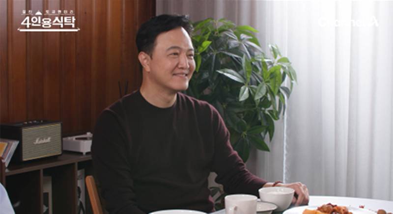 정웅인 "전 재산 날리고 사채업자에 무릎 꿇어" 충격 사연 고백('4인용식탁')