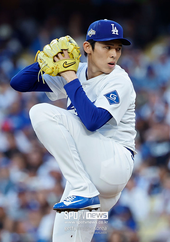 "MLB에 청원해 사사키 정지시켜야" 밀워키 감독의 뼈 있는 한 마디…그만큼 사사키가 무섭다