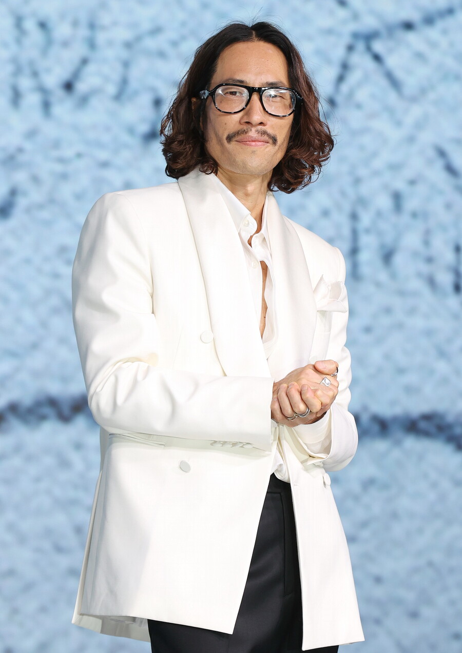 변성현 감독 "류승범, '굿뉴스' 재밌다면서 출연 거절…집에 안 가고 버텨"