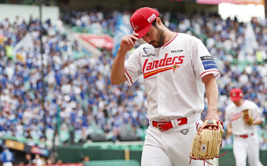 "삼성에 복수하고 싶다" 화이트의 간곡한 설득, 이숭용 마음 돌렸다…"구원 등판 대기한다"