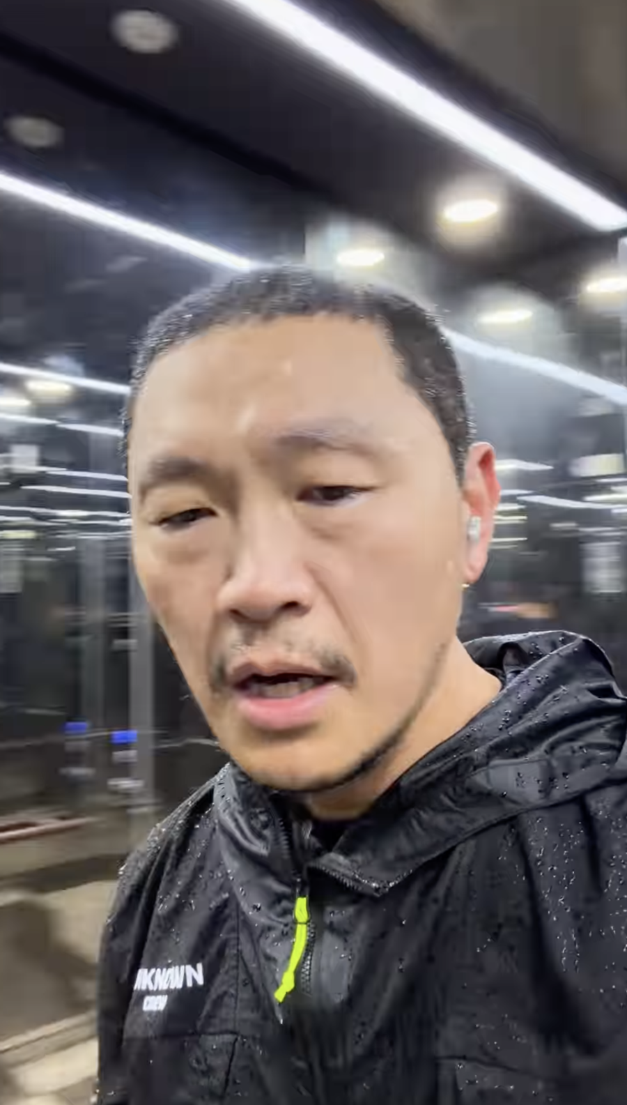 양동근 "울화가 치밀 땐 뛰어봐" 퍼붓는 비 속 우중 러닝