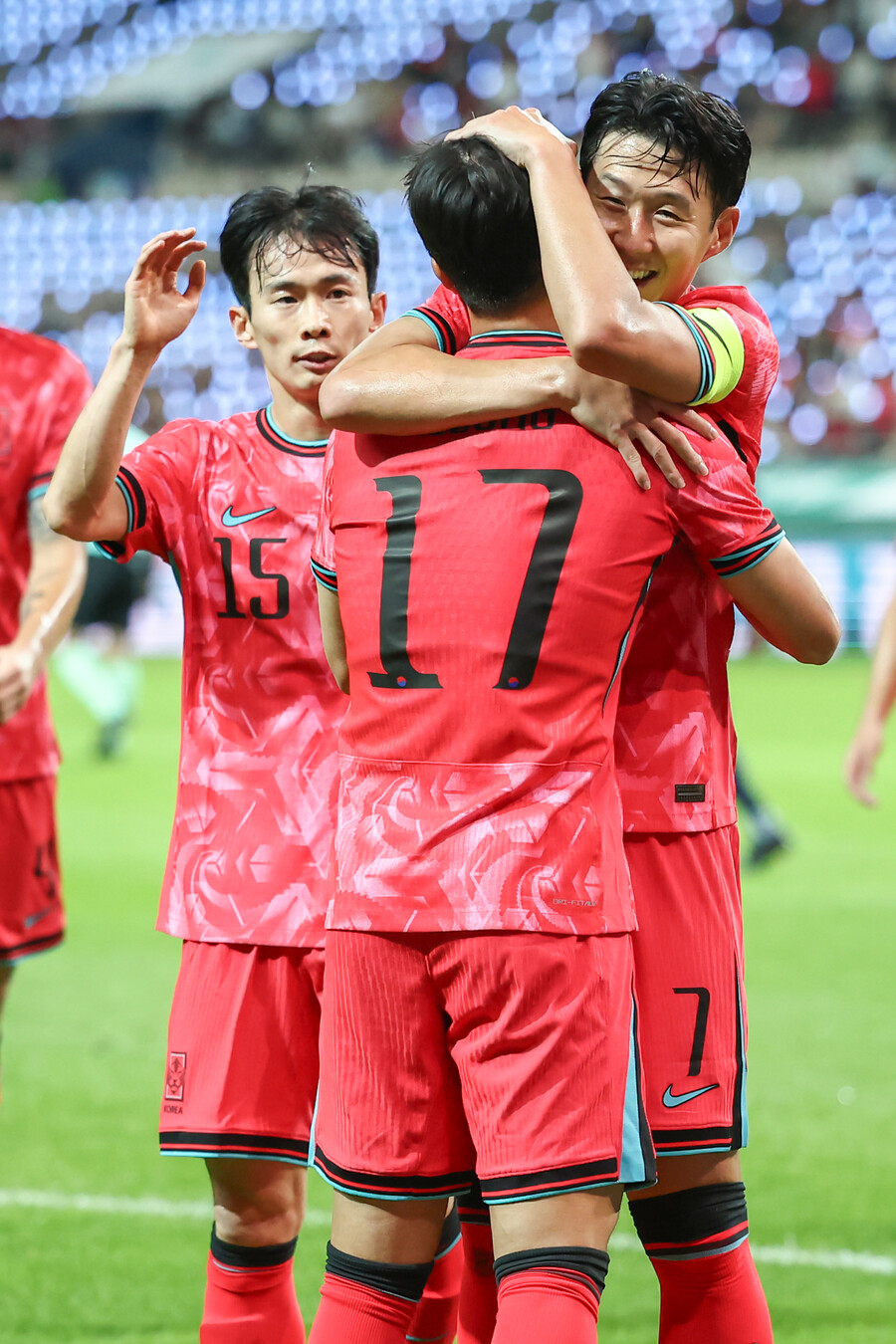 ▲ 14일 서울 마포구 서울월드컵경기장에서 열린 한국과 파라과이 축구 대표팀의 친선경기. 엄지성의 선제골로 한국이 1-0으로 전반을 앞선 채 마무리했다.  ⓒ연합뉴스