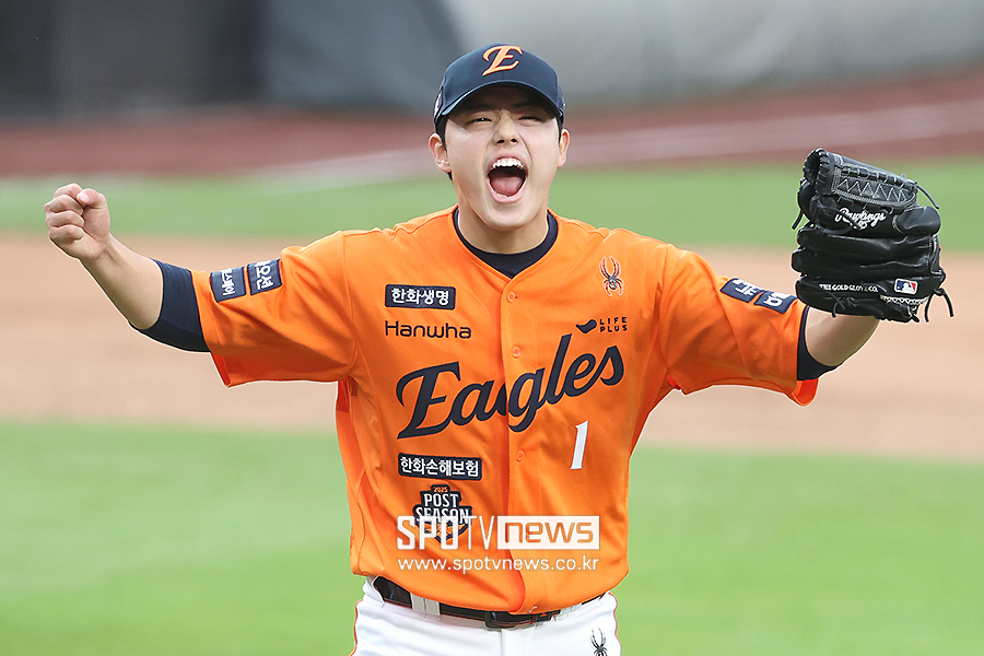 "문동주·김서현 활용법 고민하겠다"는 사령탑…한 명은 너무 잘 던져서, 한 명은 살아나야 해서
