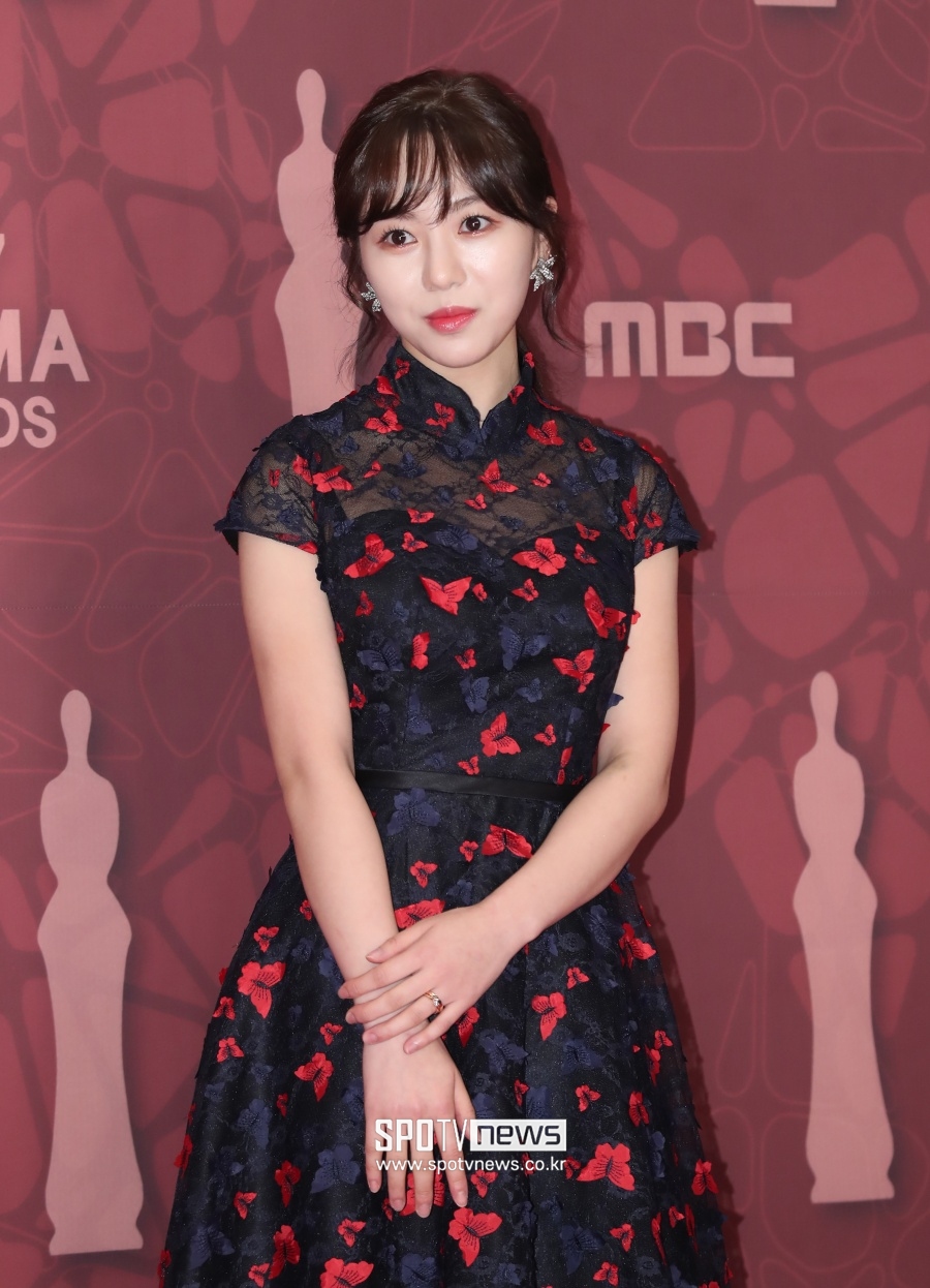 "환자 마음 헤아렸다면 그런 파티 열리지 않았을 것" 권민아, W코리아 유방암 행사 작심 비판
