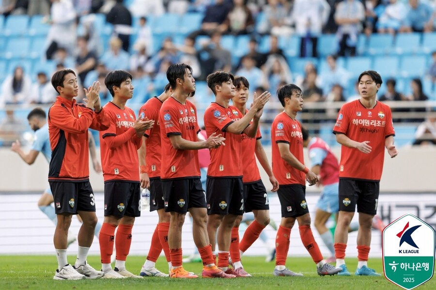 [SPO 현장] 일본 4위 잡는다! 'ACLE 7위' 강원, 비셀 고베전 선발 발표...김건희-이상헌 투톱 선택