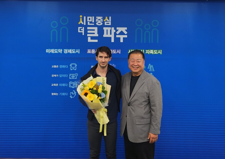파격적인 '오피셜' 공식발표! K리그2 진출 앞둔 파주시민축구단, '리버풀+포옛 사단 출신' 제라드 누스 감독 선임
