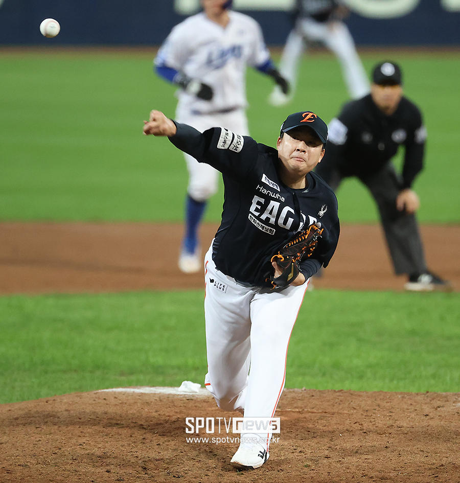 [포토S] 역투하는 한승혁