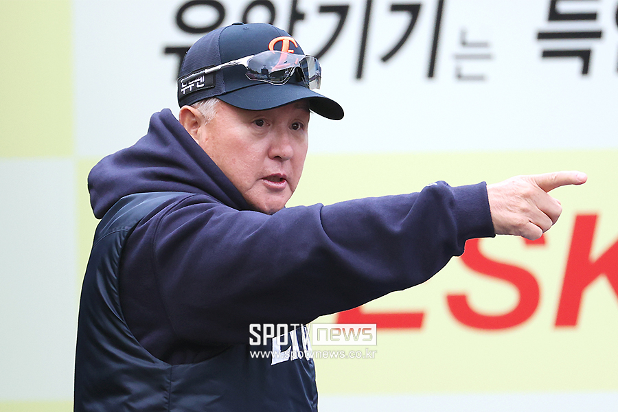 "김서현이 5차전 마무리 나올 것" 김경문은 왜 홈런→홈런 악몽에도 '마무리 예고' 했을까