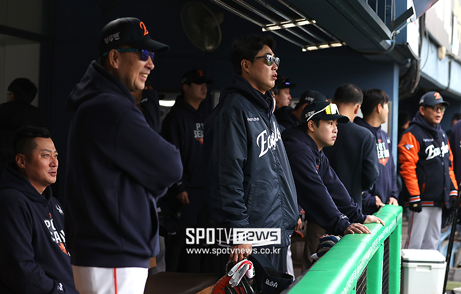 [포토S] 채은성, '비가 오네'