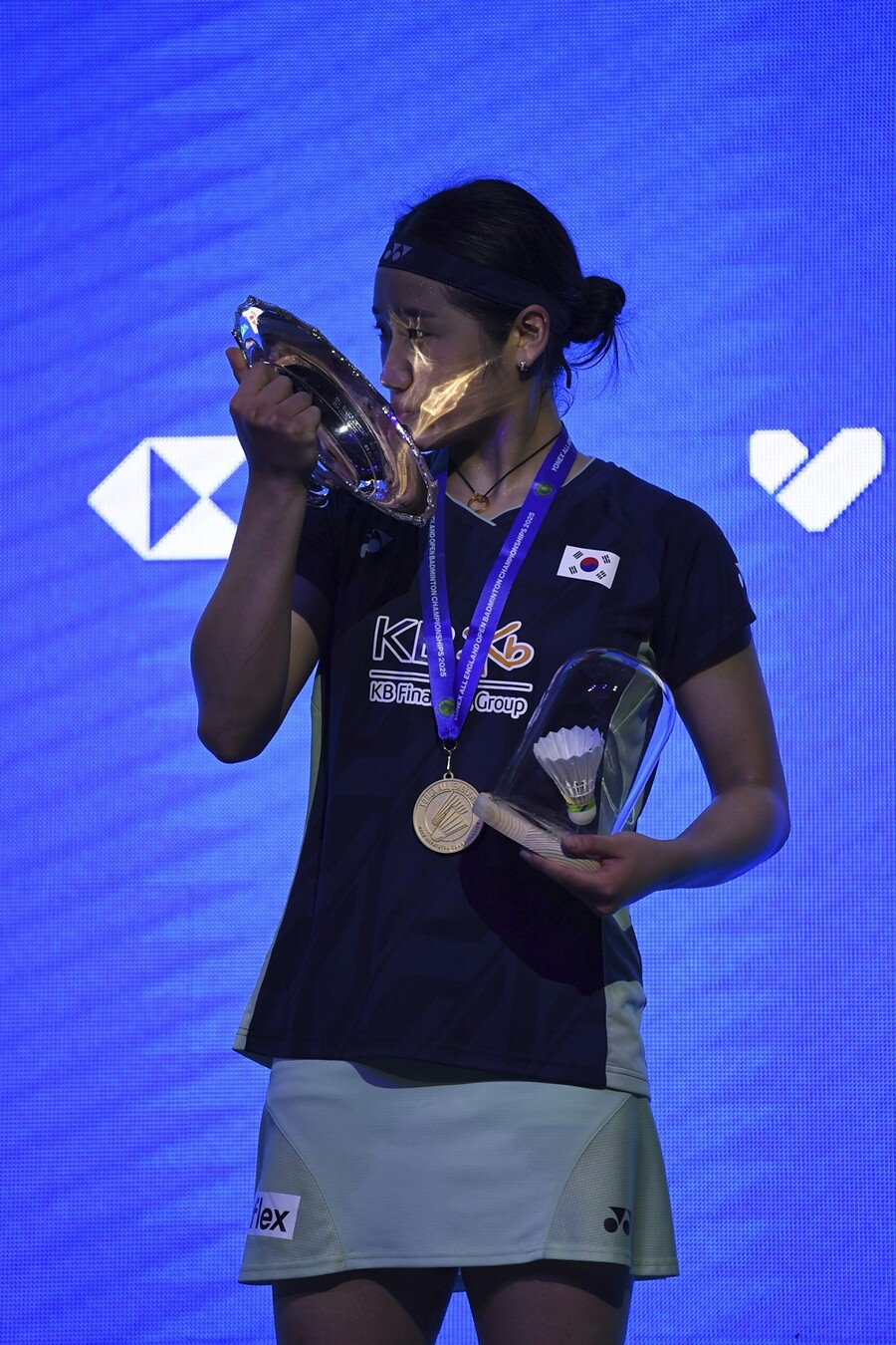 방송-광고 다 거절했던 안세영, 2025년 누적 상금 10억 돌파…프랑스오픈 우승으로 커리어 누적 31억원
