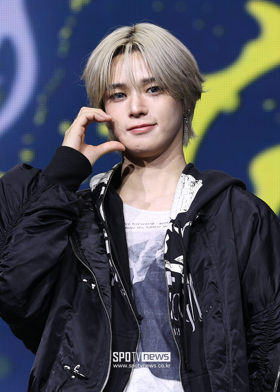 [포토S] 앤팀 케이, 수줍게 볼하트