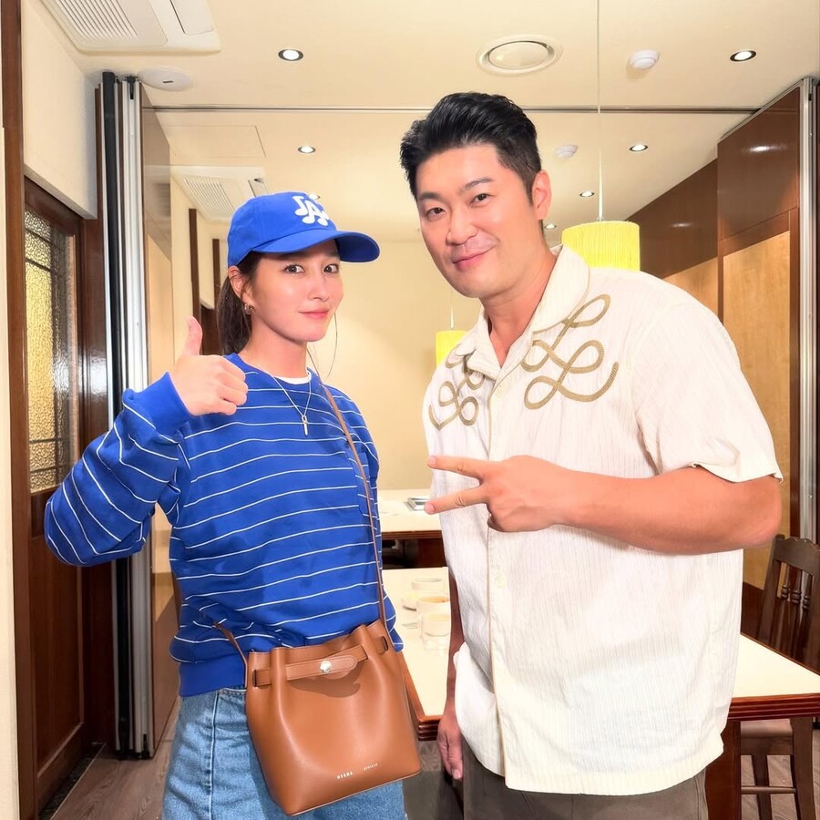 이민정, 다듀 최자와 투샷…20년 남사친 케미 "소고기 원없이"