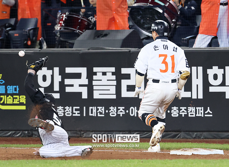 [포토S] 손아섭, '악송구 틈타 세이프'