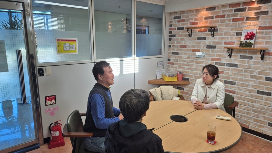 의료 상담 사진(사진 오른쪽 임성미 응급의학과 전문의) ⓒ국민체육진흥공단