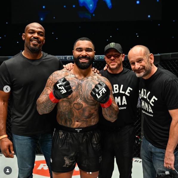 존 존스 '첫 제자' UFC 가나…111초 만에 2연승→"옥타곤 챔피언감" 악동 스승도 극찬