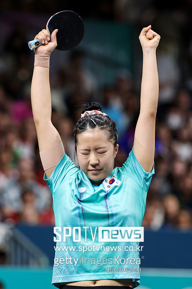 "韓, 중국과 만나면 겁부터 먹어“ 신유빈에게 조롱…중국 천이 상대로 WTT챔피언스 4강 도전, ‘또 한번 준결승 신화 준비’