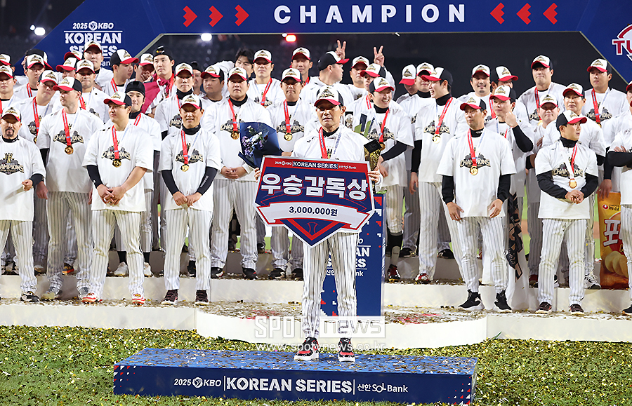 ▲ 염경엽 감독은 LG와 3년 계약이 끝났고, 역대 최고액 규모의 재계약을 할 것으로 전망된다 ⓒ곽혜미 기자