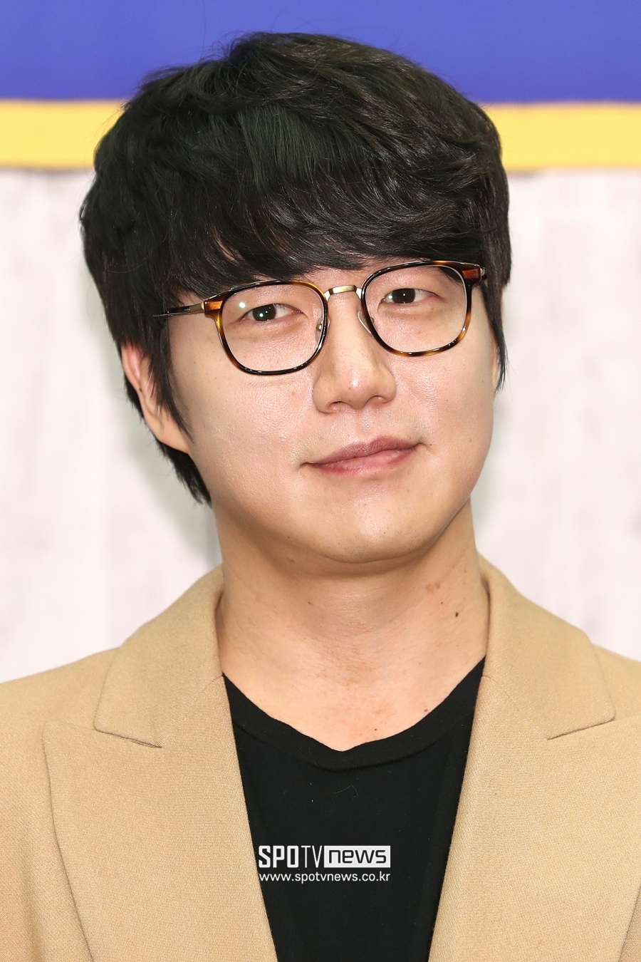 성시경, 1N년 지기 매니저 배신 여파…"유튜브 한 주만 쉬겠다"